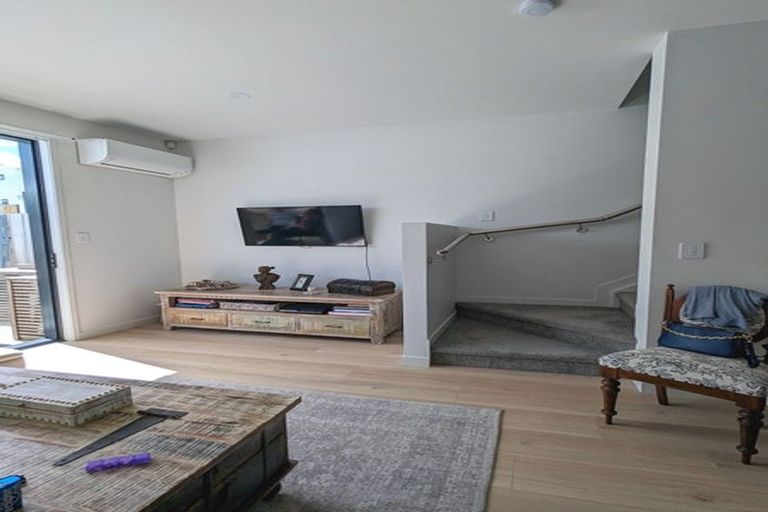 Photo of property in 81 Tarapuka Road, Westgate, Auckland, 0814