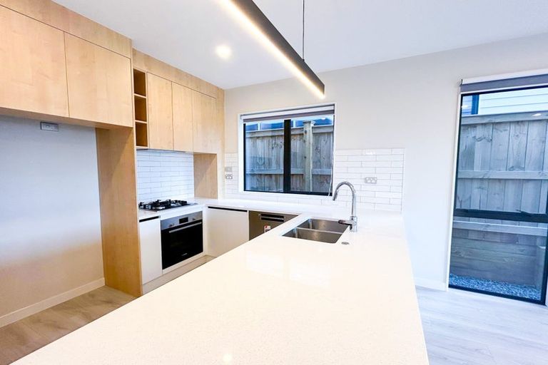 Photo of property in 20 Kapeta Lane, Karaka, 2113