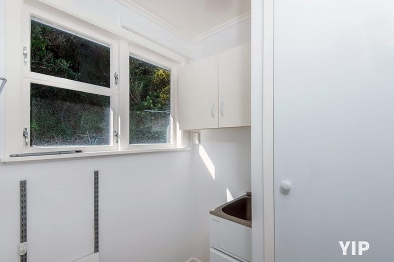 Photo of property in 23 Omega Street, Newlands, Wellington, 6037