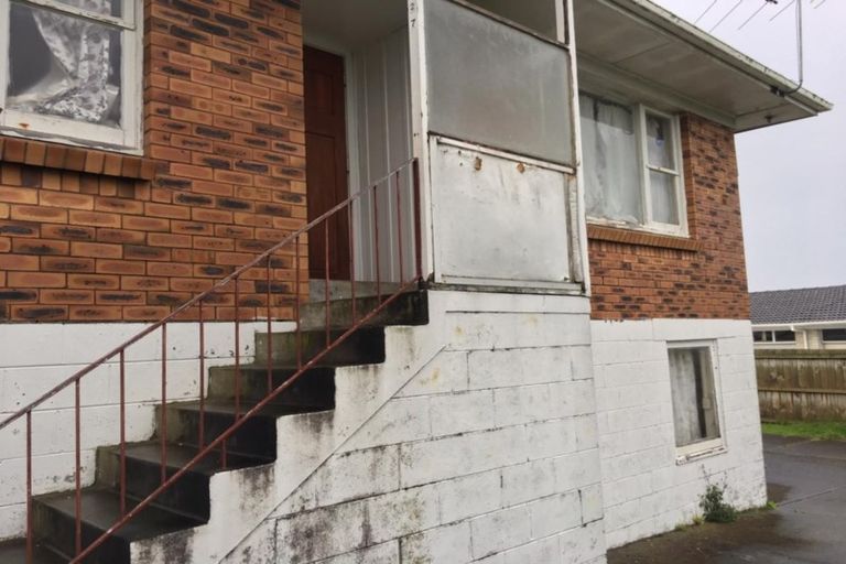 Photo of property in 2/7 Great South Road, Manurewa, Auckland, 2102