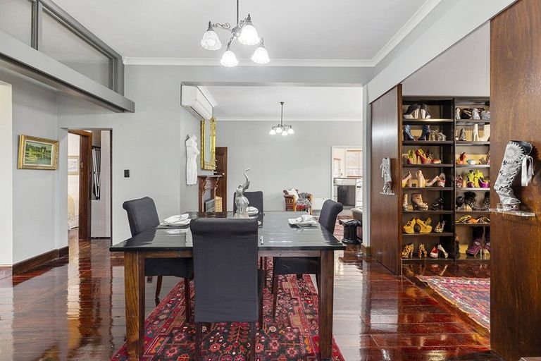 Photo of property in 57 Queens Drive, Lyall Bay, Wellington, 6022