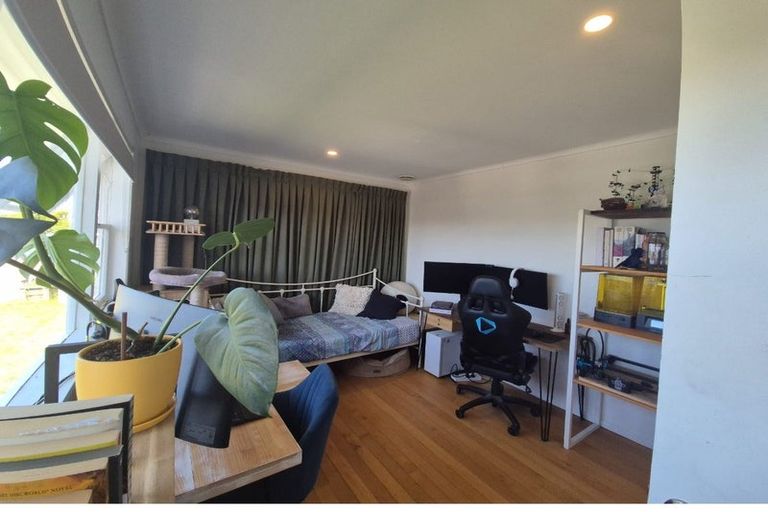 Photo of property in 832 Whangaparaoa Road, Manly, Whangaparaoa, 0930