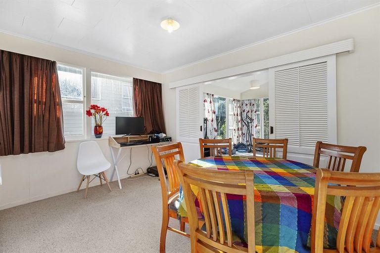 Photo of property in 56 Spinnaker Drive, Whitby, Porirua, 5024