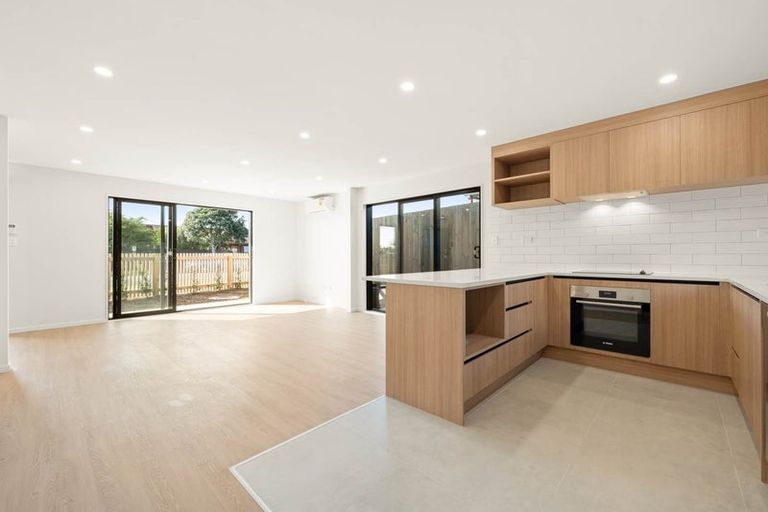 Photo of property in 46a Burswood Drive, Burswood, Auckland, 2013