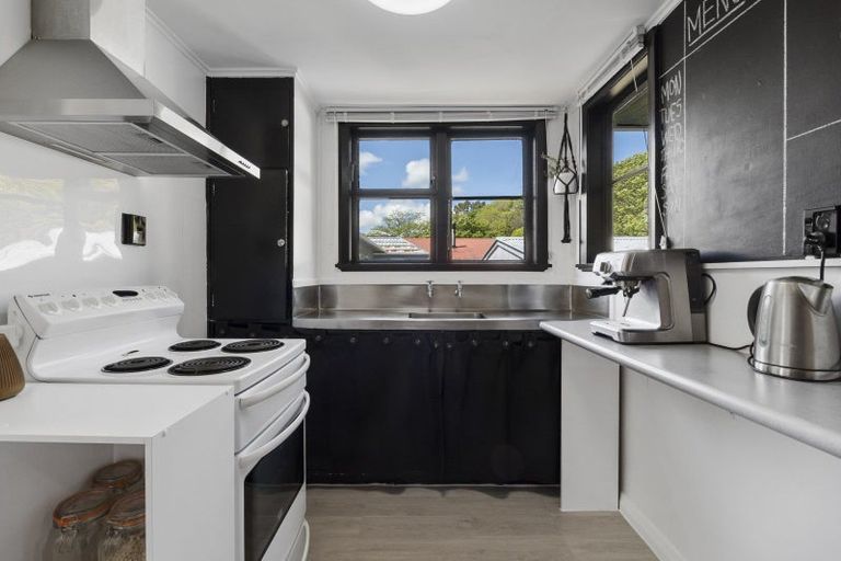 Photo of property in 9 Percy Avenue, Stratford, 4332