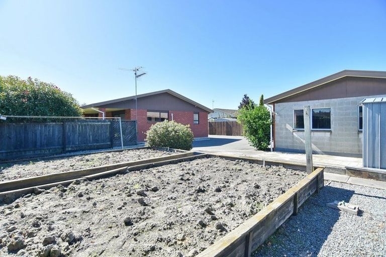 Photo of property in 2 Rex Place, Rangiora, 7400