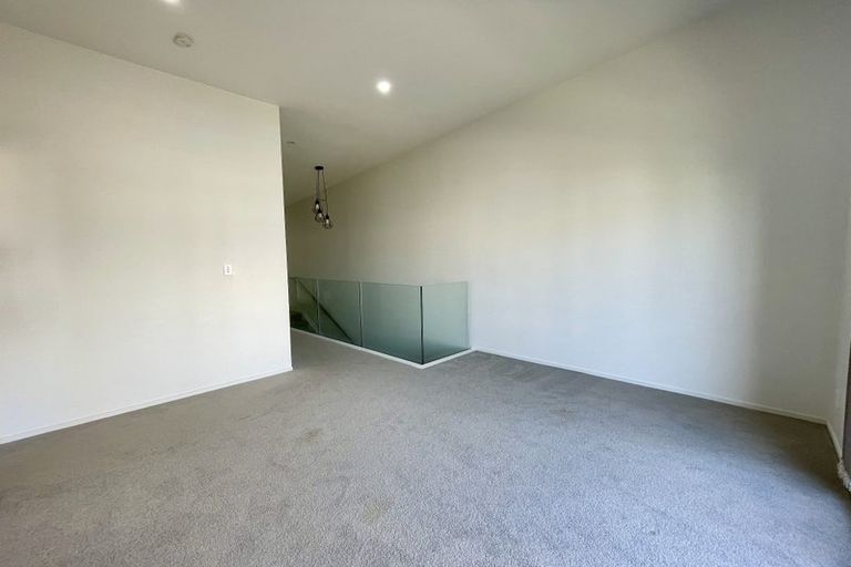 Photo of property in 6b Carlos Drive, Flat Bush, Auckland, 2016