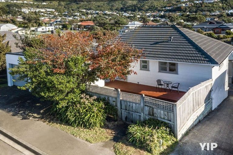 Photo of property in 15 Fisher Street, Johnsonville, Wellington, 6037