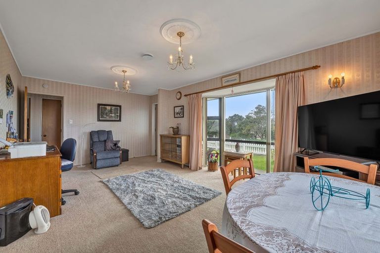 Photo of property in 11 Te Ngaere Place, Merrilands, New Plymouth, 4312