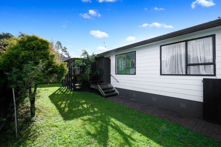 Photo of property in 1/29 Karepo Crescent, Ranui, Auckland, 0612