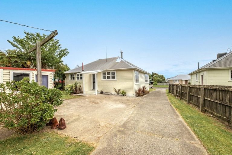 Photo of property in 23 Colvin Street, Westport, 7825