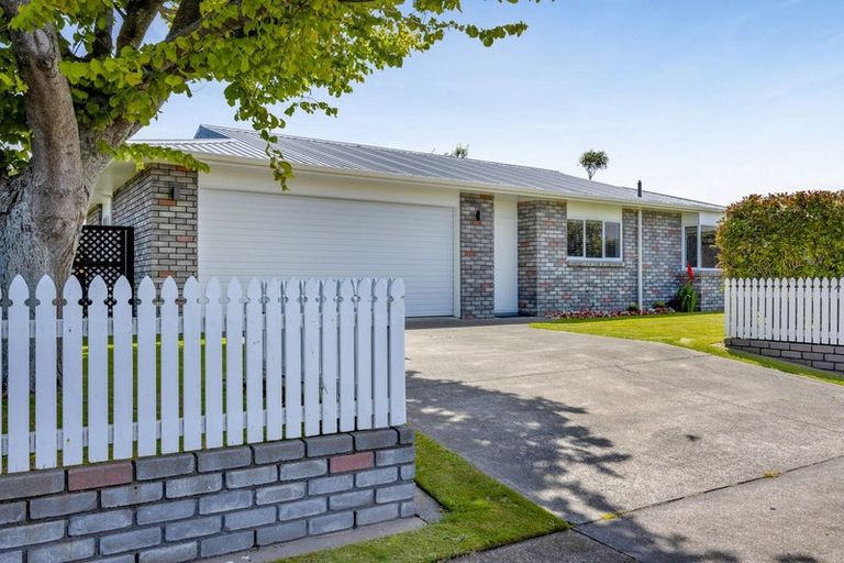 Photo of property in 33 Tawa Street, Hawera, 4610