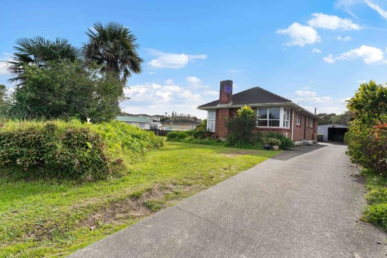 Photo of property in 32 Ashgrove Road, Mangere, Auckland, 2022