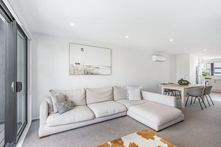 Photo of property in 6 Pottery Crescent, Hobsonville, Auckland, 0618