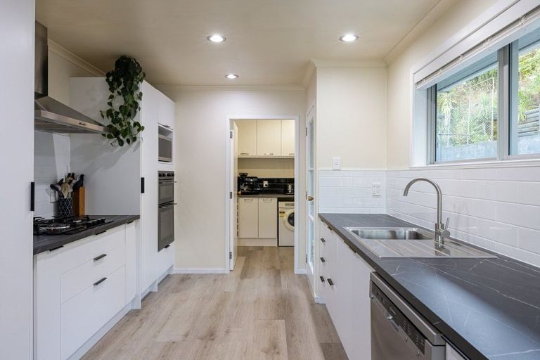Photo of property in 24 Rothesay Place, Dinsdale, Hamilton, 3204