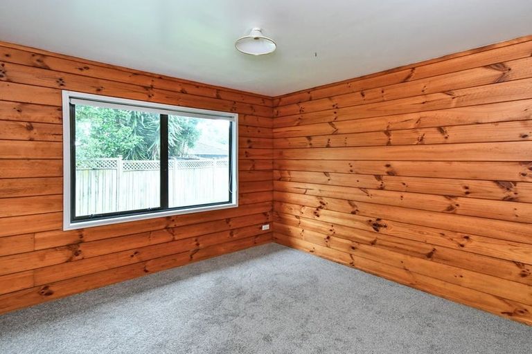 Photo of property in 13 Riserra Drive, Ranui, Auckland, 0612