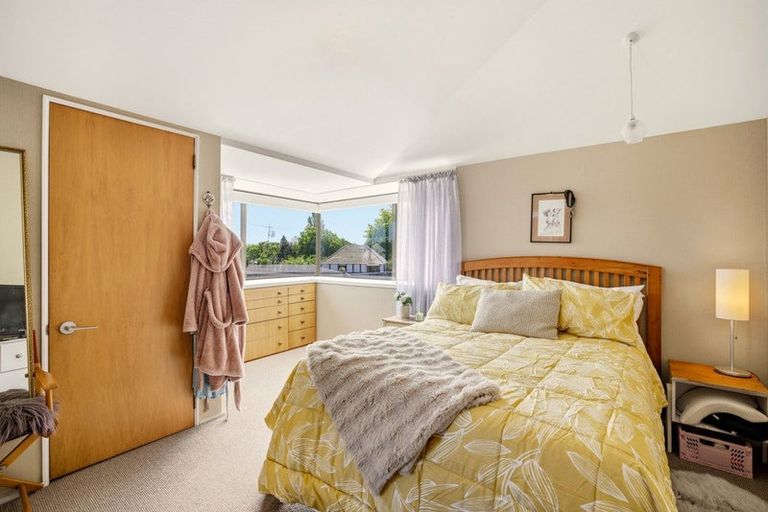 Photo of property in 4/3 Karitane Drive, Cashmere, Christchurch, 8022