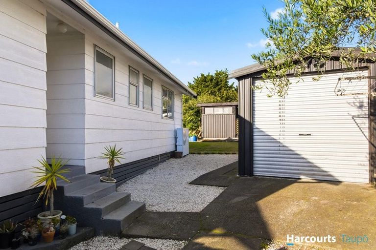 Photo of property in 77 Marshall Avenue, Richmond Heights, Taupo, 3330