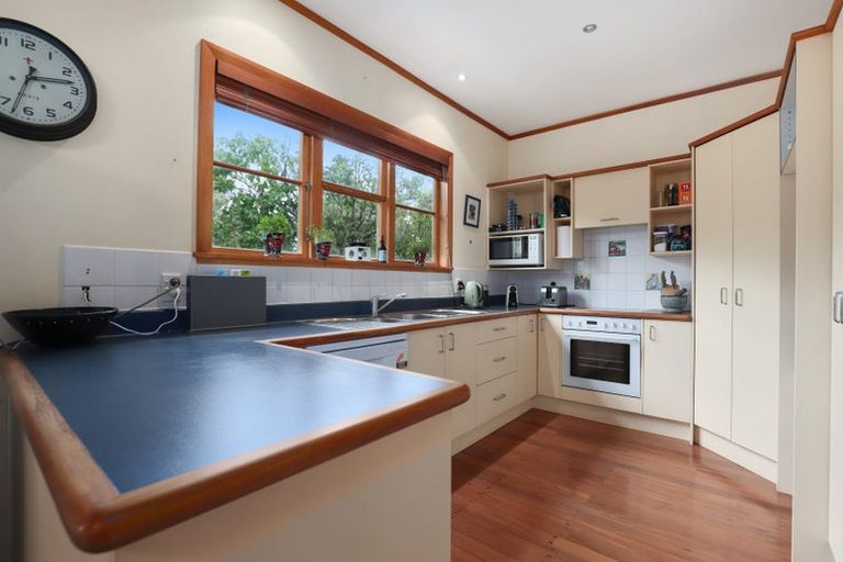 Photo of property in 1 Jellicoe Drive, Hamilton East, Hamilton, 3216