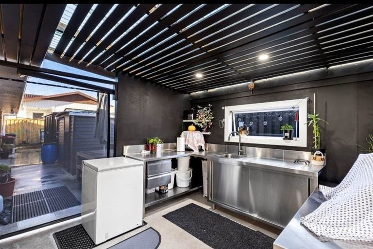 Photo of property in 94 Jellicoe Road, Manurewa, Auckland, 2102