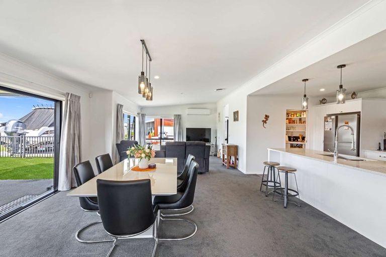 Photo of property in 9 Lady Jocelyn Place, Whitianga, 3510