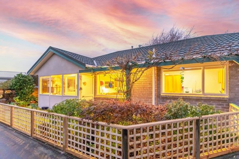 Photo of property in 1/32 Hurley Road, Paraparaumu Beach, Paraparaumu, 5032