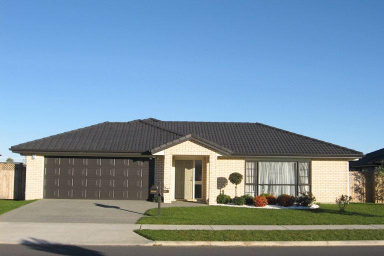 Photo of property in 40 Turnberry Drive, Wattle Downs, Auckland, 2103