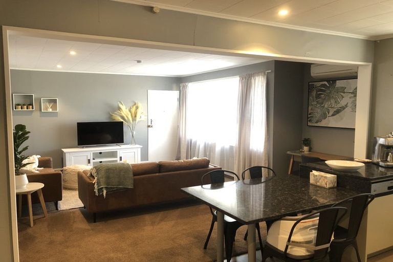 Photo of property in 4/8 Lee Road, Taradale, Napier, 4112