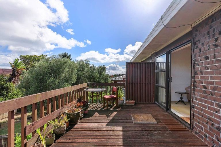 Photo of property in 2/12 Sherie Place, Howick, Auckland, 2014