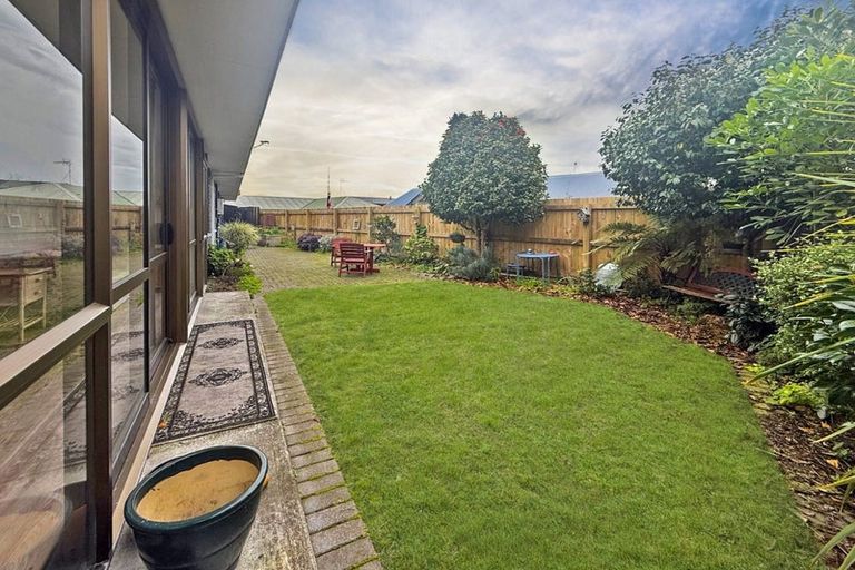 Photo of property in 1/7 Kathleen Place, Rainbow Point, Taupo, 3330