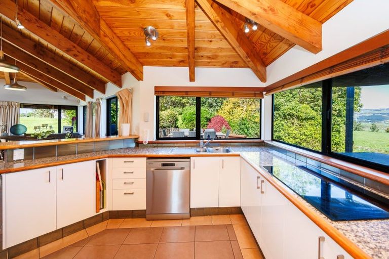 Photo of property in 232 Hendersons Line, Kelvin Grove, Palmerston North, 4470