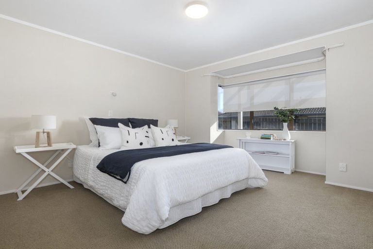 Photo of property in 1 The Green, Mount Maunganui, 3116