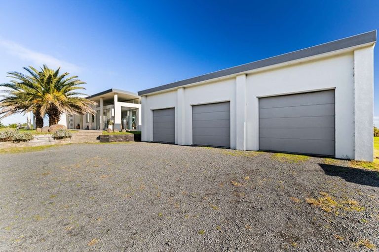 Photo of property in 73 Robertson Road, Otaua, Waiuku, 2682