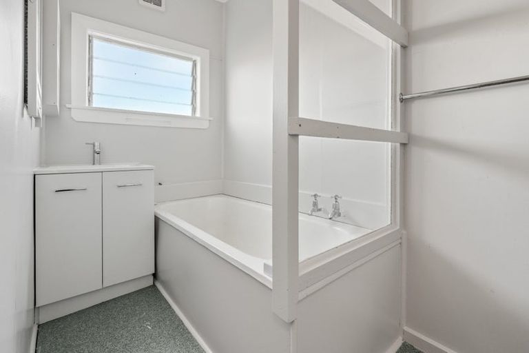 Photo of property in 9 Queen Street, North Dunedin, Dunedin, 9016