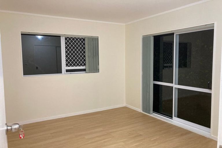 Photo of property in 55a Archibald Road, Kelston, Auckland, 0602