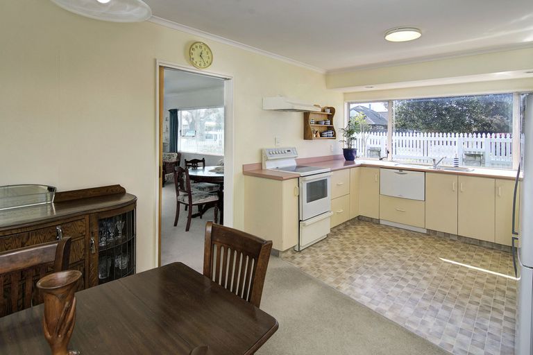 Photo of property in 2 Miller Place, Masterton, 5810