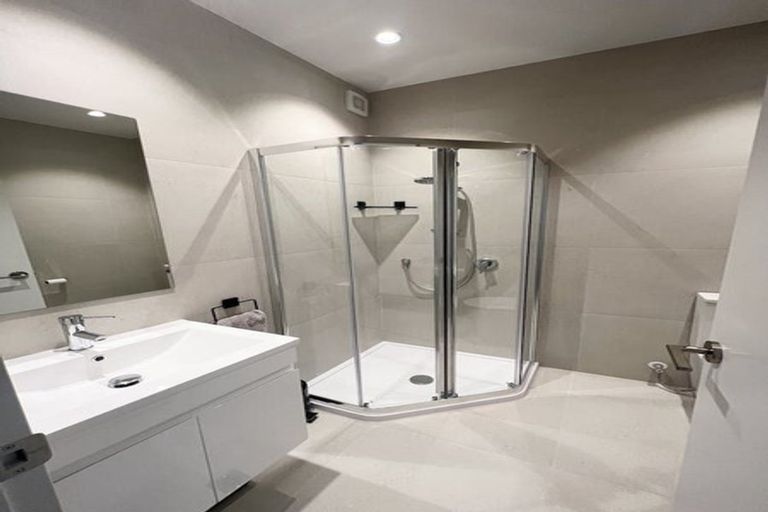 Photo of property in 6 Parenga Lane, Kumeu, 0810