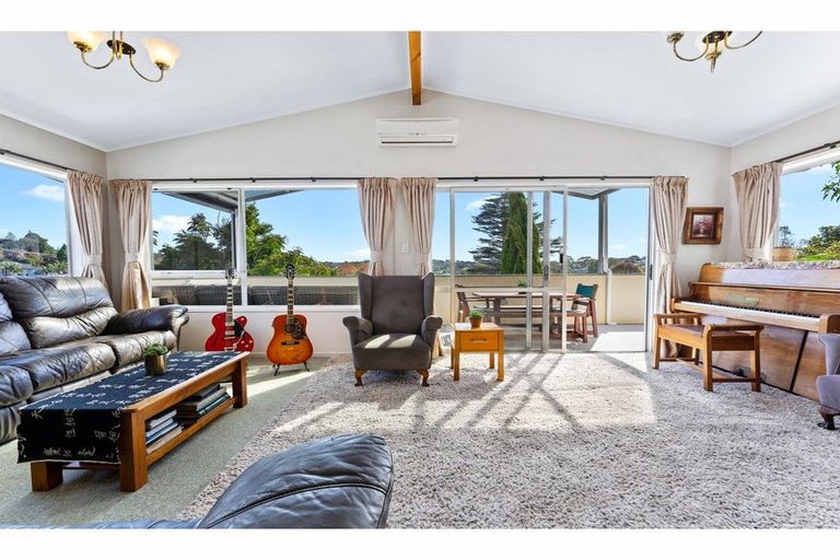 Photo of property in 42 Velma Road, Hillcrest, Auckland, 0627