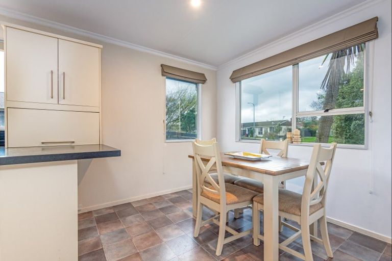 Photo of property in 3 Cascade Crescent, Westbrook, Palmerston North, 4412