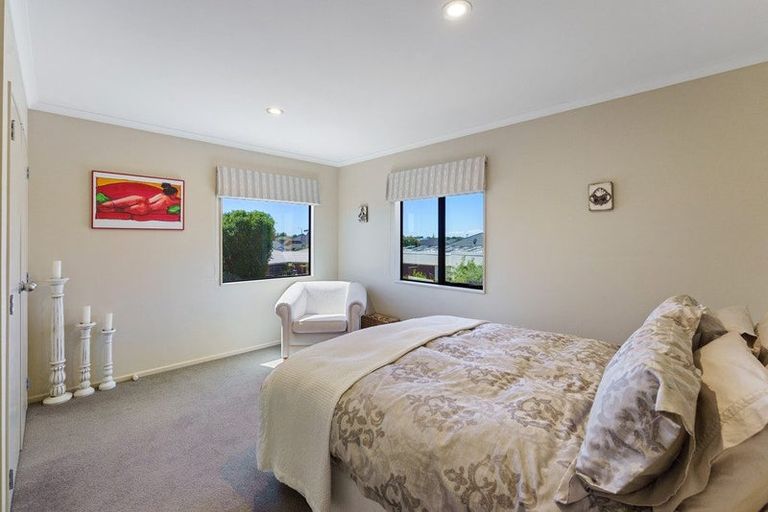 Photo of property in 38 Regent Drive, Paraparaumu Beach, Paraparaumu, 5032