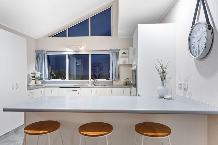 Photo of property in 300 Manly Street, Paraparaumu Beach, Paraparaumu, 5032