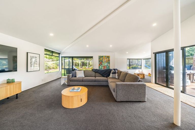 Photo of property in 20 Coroglen Rise, Pukerua Bay, 5026