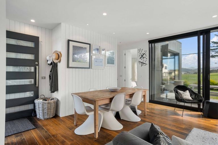 Photo of property in 33 Oceanair Drive, Pauanui, Hikuai, 3579