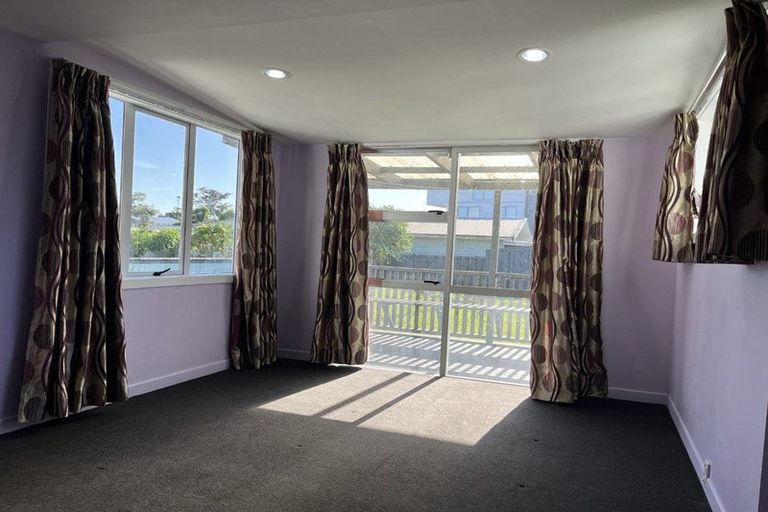 Photo of property in 641 Te Atatu Road, Te Atatu Peninsula, Auckland, 0610
