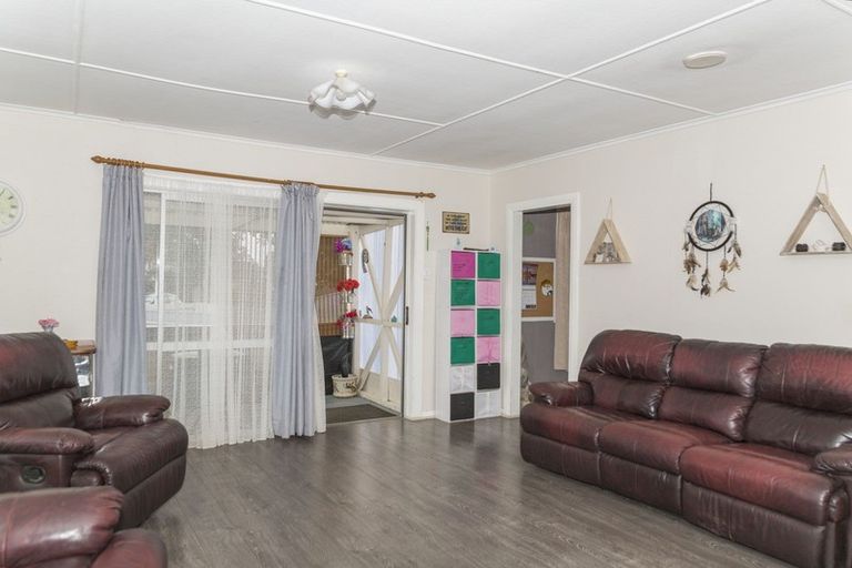 Photo of property in 9 Hartgill Crescent, Dannevirke, 4930