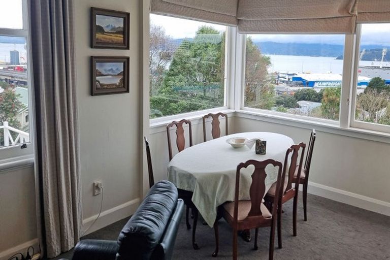 Photo of property in 35a Grant Road, Thorndon, Wellington, 6011