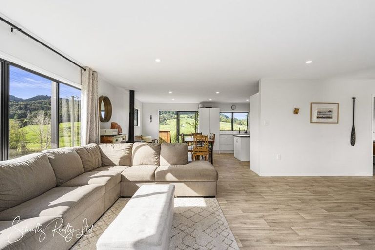 Photo of property in 316 Mountain Road, Maungaturoto, 0587