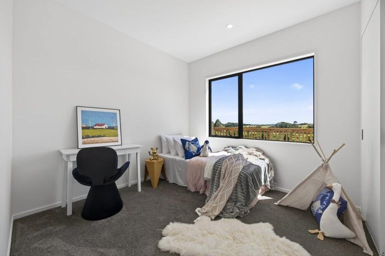 Photo of property in 244e West Hoe Heights, Orewa, 0931