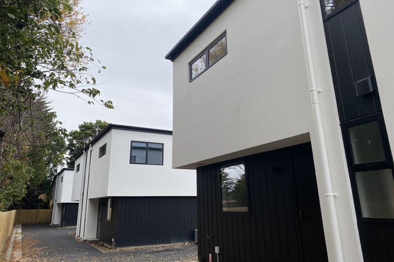 Photo of property in 8a/1 Taramea Place, Addington, Christchurch, 8024