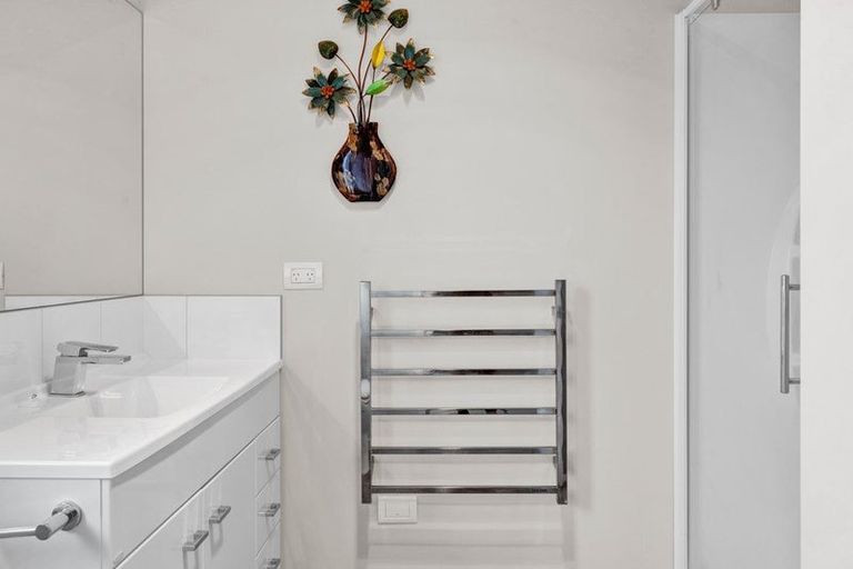 Photo of property in 29a Vogel Street, Hawera, 4610